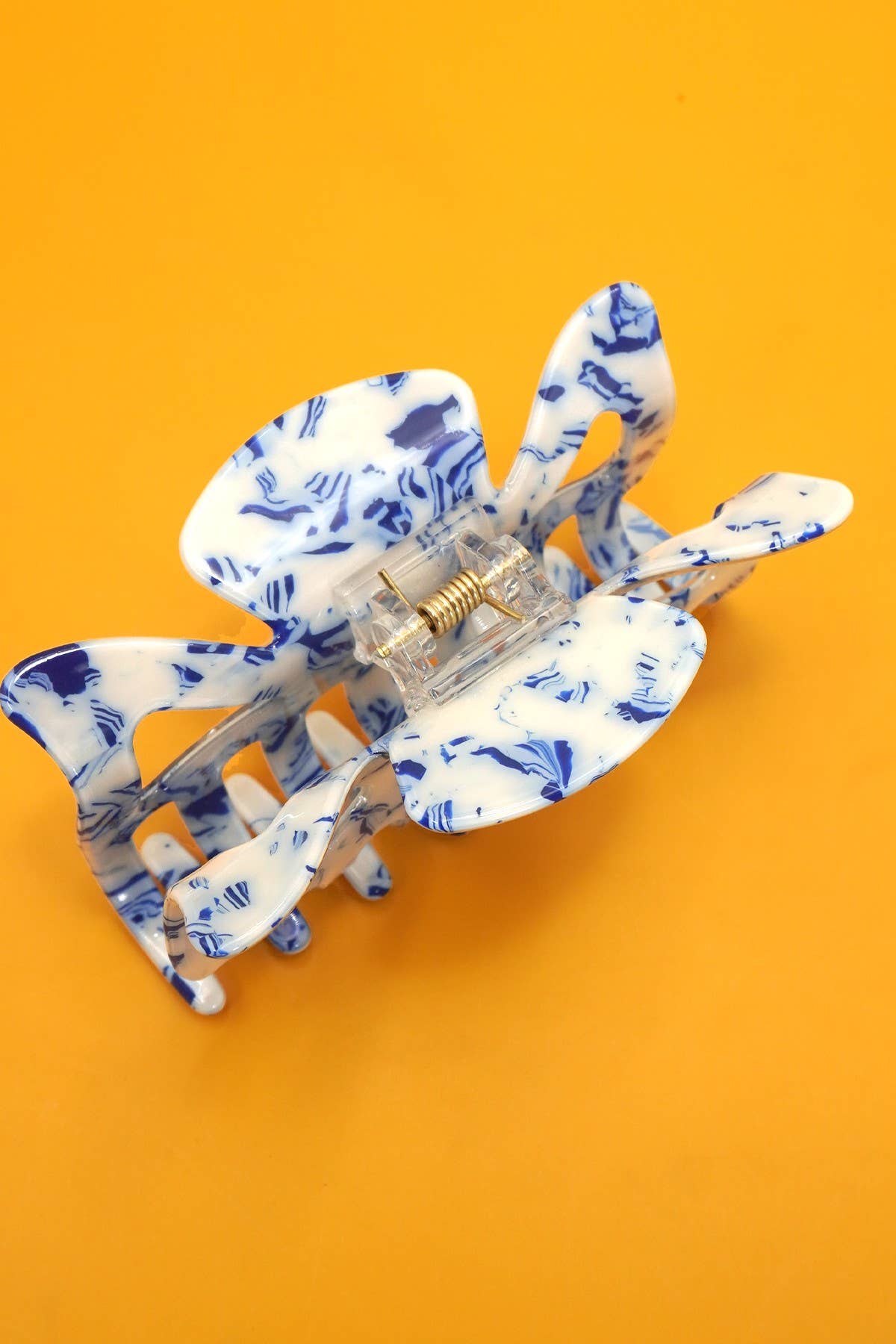 Miss Vintage - The Vintage Toile Pattern Porcelain Hair Claw Clips