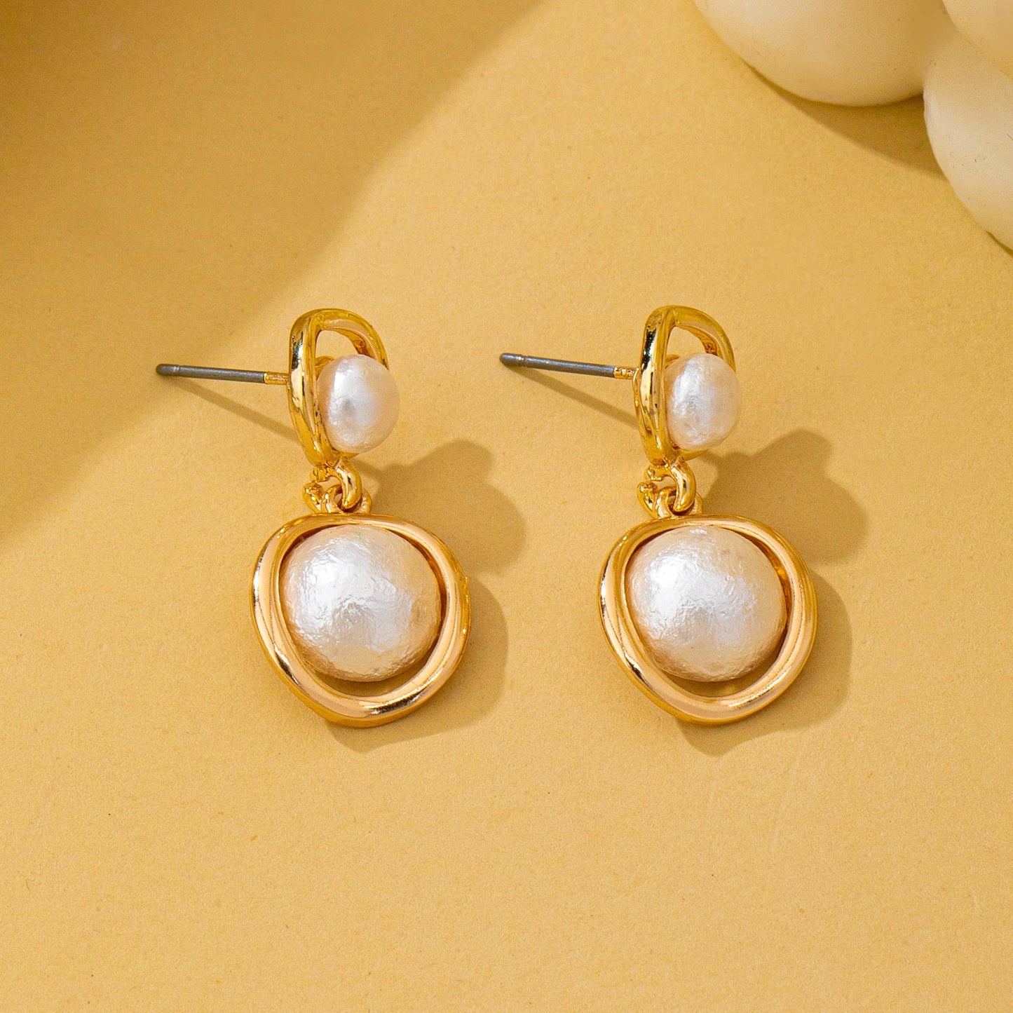 Miss Pearl Drop - The Organic Gold Ring Freshwater Pearl Drop Earrings