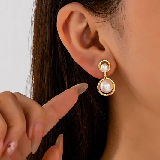 Miss Pearl Drop - The Organic Gold Ring Freshwater Pearl Drop Earrings