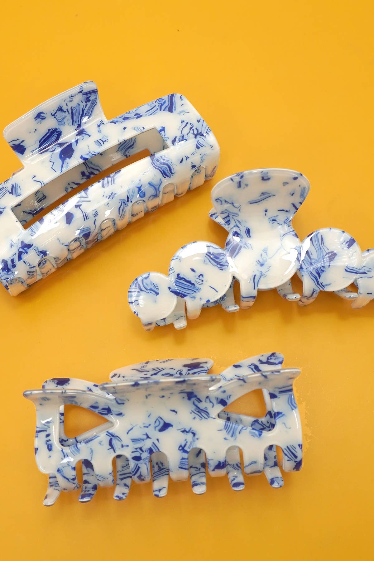 Miss Vintage - The Vintage Toile Pattern Porcelain Hair Claw Clips
