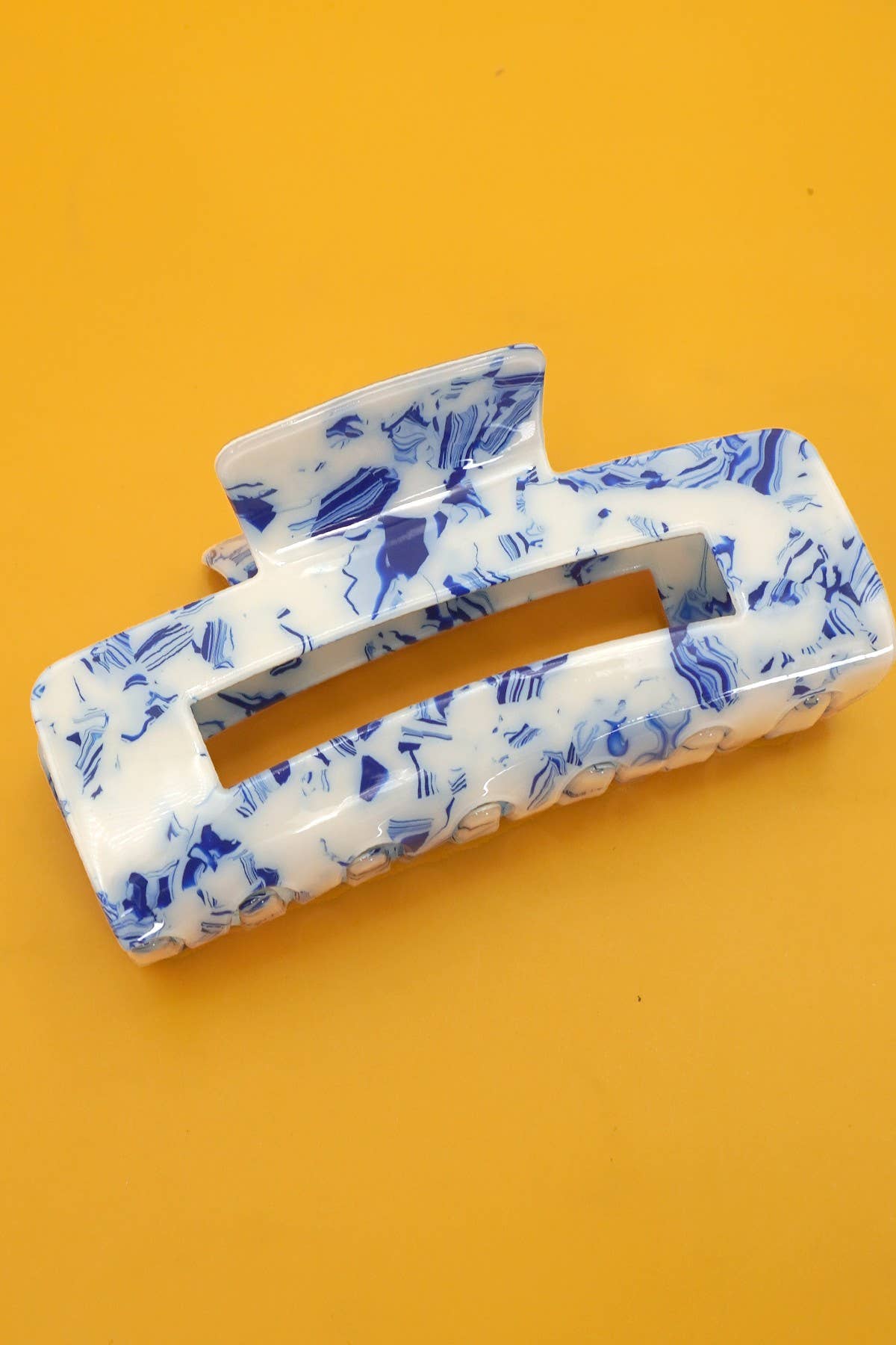 Miss Vintage - The Vintage Toile Pattern Porcelain Hair Claw Clips