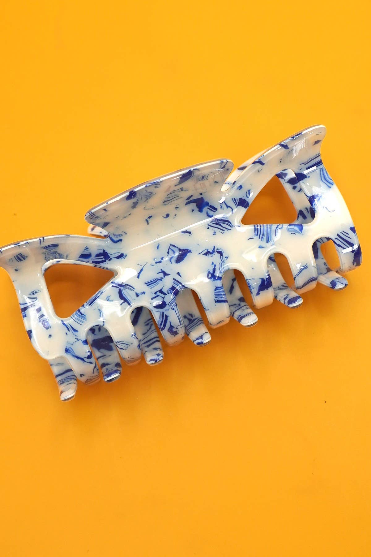 Miss Vintage - The Vintage Toile Pattern Porcelain Hair Claw Clips